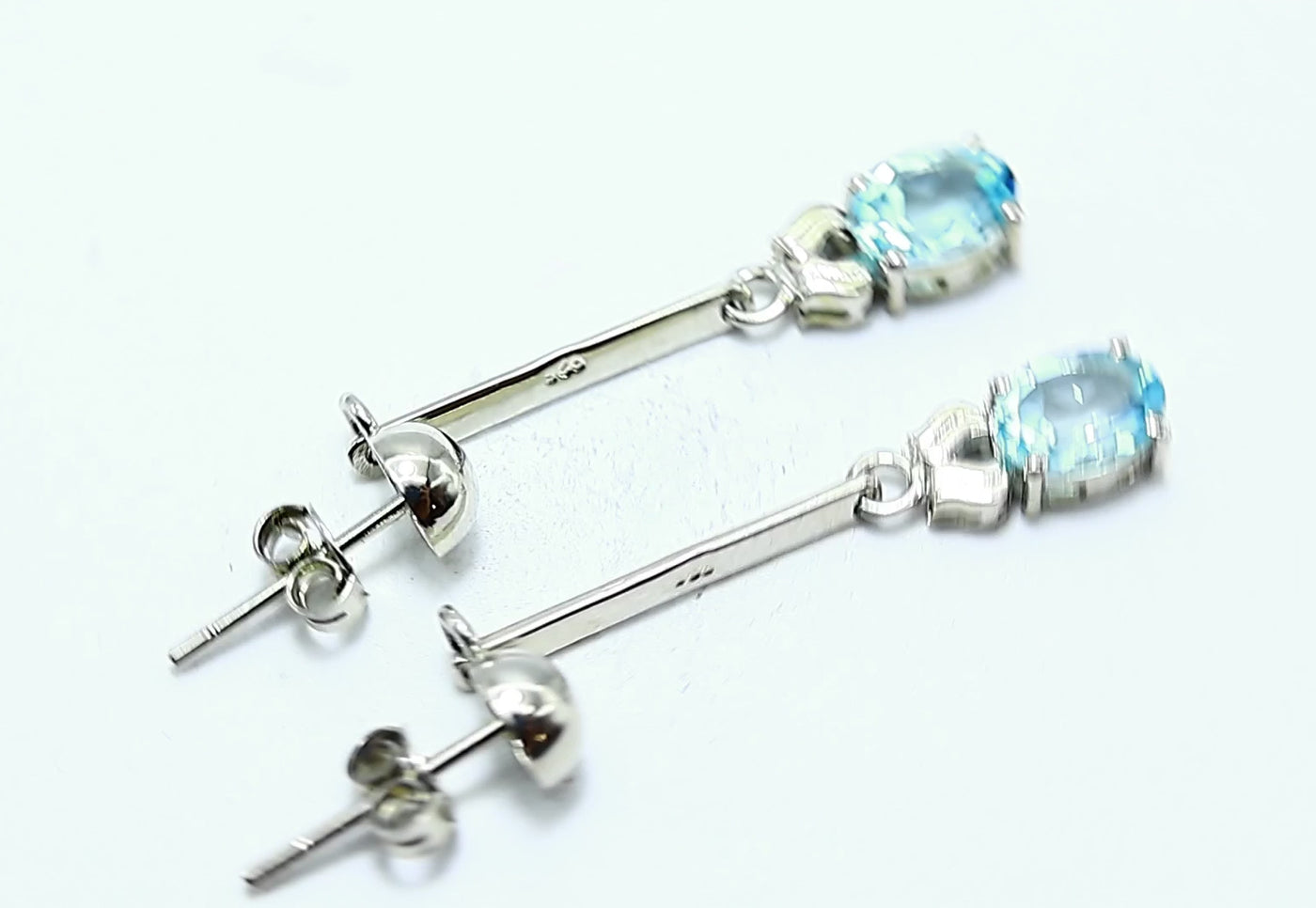 Gift For Women Drop & Dangle Earrings 925 Silver Natural Blue Topaz SE-15